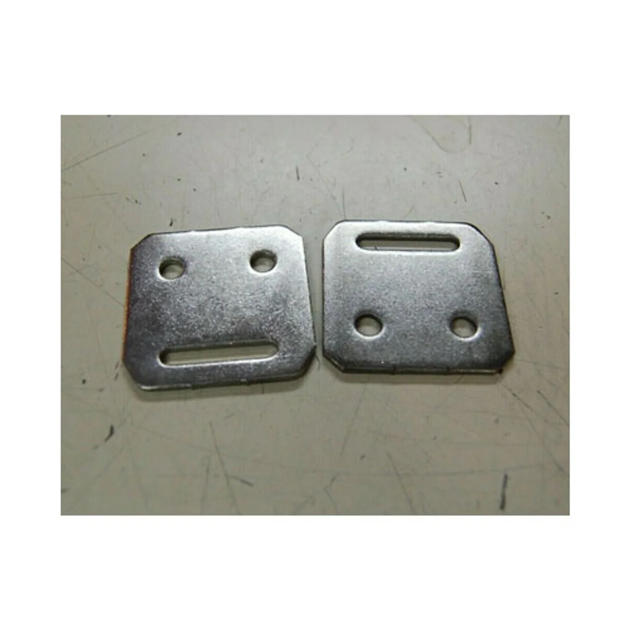 [1011219] HINGE ASSEMBLY 4 PASSENGER