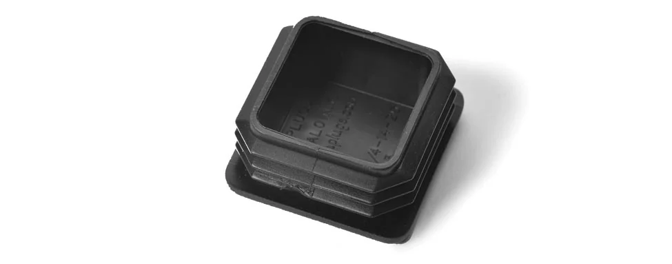 [105092601] PLUG, SQUARE -31.75MM