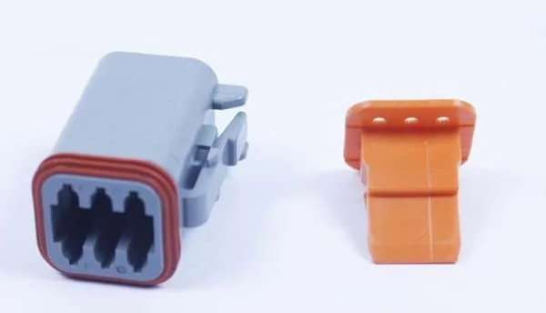 [101932701] KIT, 6-PIN PLUG & WEDGE LOCK